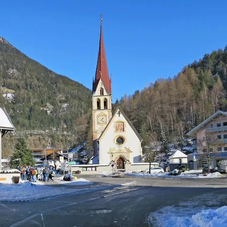 Falkner-12 By Interhome