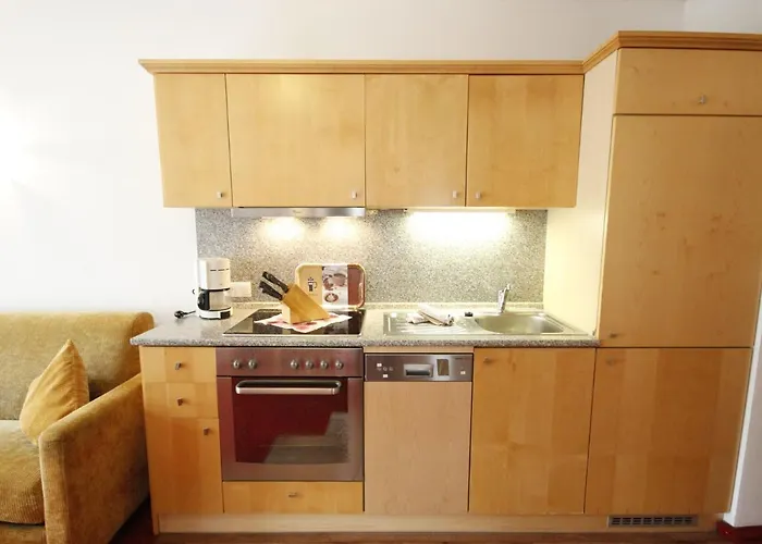 Falkner-12 By Interhome *